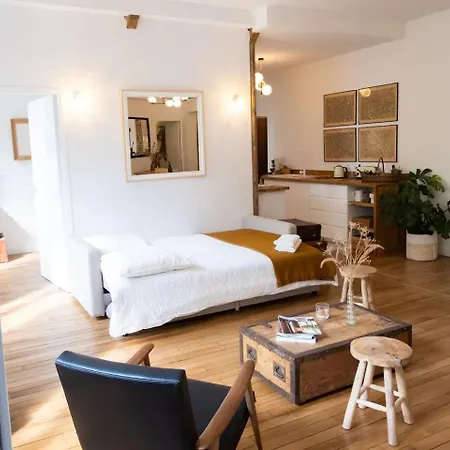 5-bedroom Apartment Paris